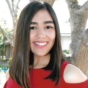 Meet your Posher, Maria fernanda